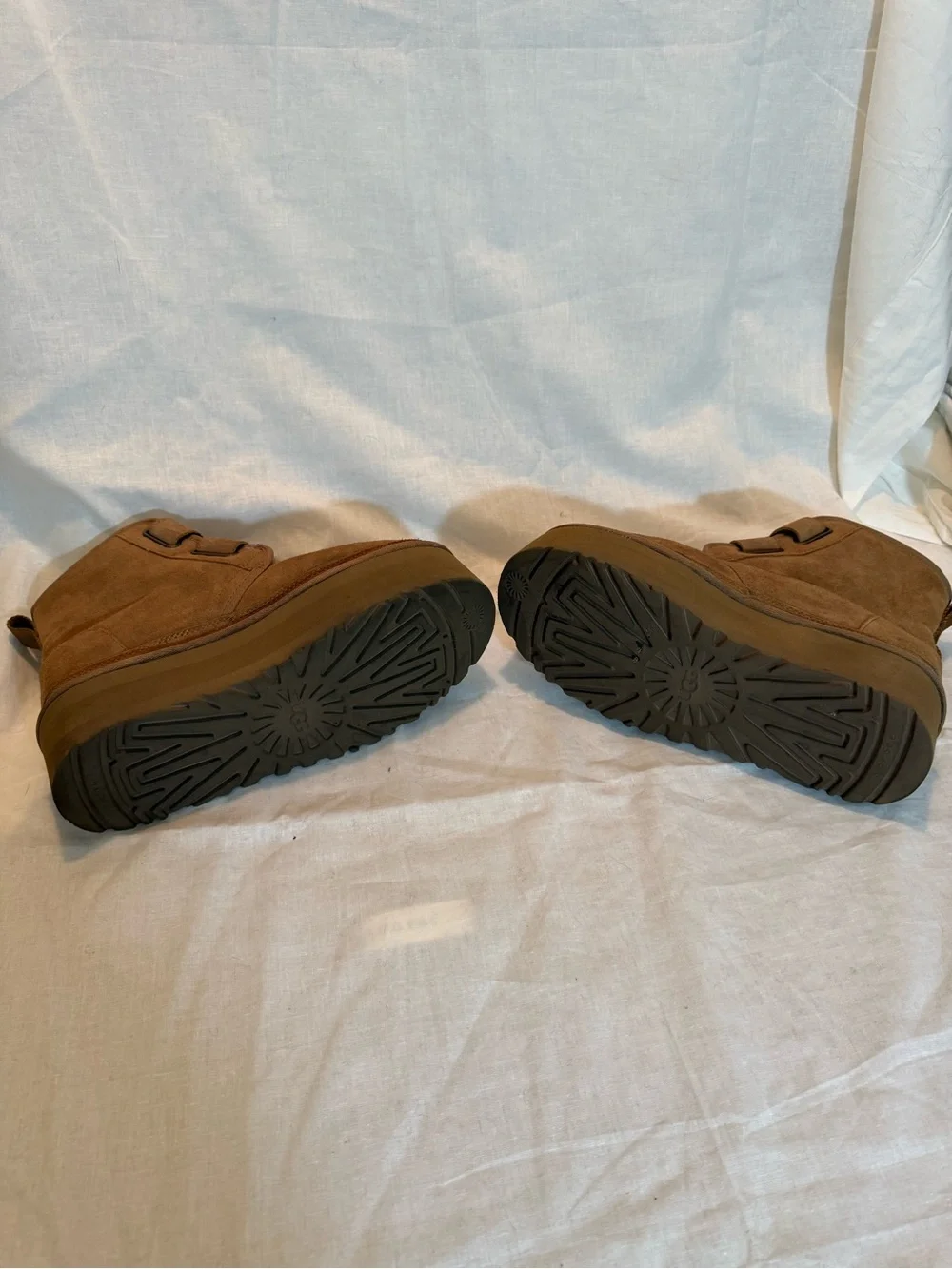 UGG Neumel Platform Double Strap Booties Chestnut Suede Size 9